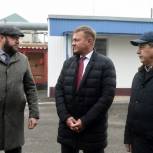 Роман Старовойт посетил пункт приема благотворительной помощи для нужд военнослужащих