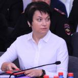 Елена Злобнова взяла на контроль ликвидацию свалки у детского сада в заводском районе