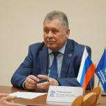 Александр Романенко взял в работу обращения жителей Алтайского края