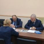 Василий Омельчук принял участие в неделе приемов по вопросам ЖКХ