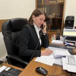 Сенатор Юлия Лазуткина провела прием в региональной общественной приемной
