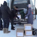 «Единая Россия» Металлургического района доставила гуманитарную помощь в военную часть Чебаркуля