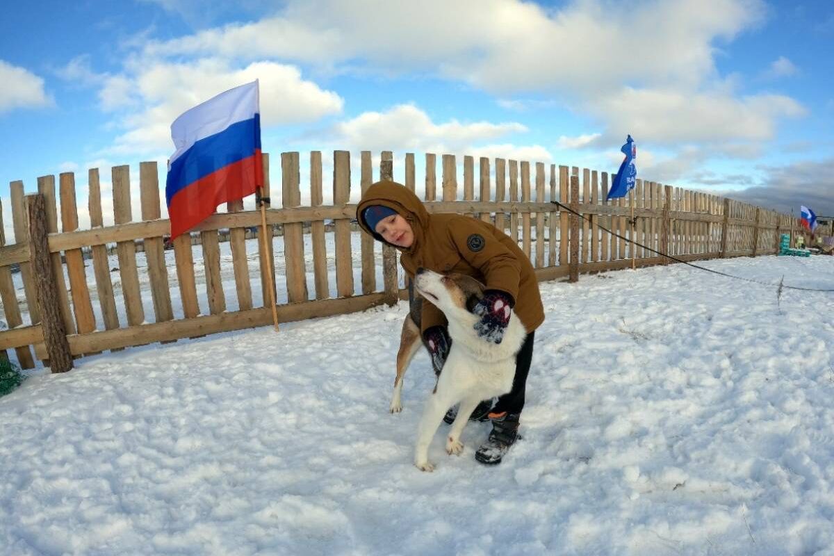 Единороссы Октябрьского района помогли организовать мероприятие в приюте  для собак