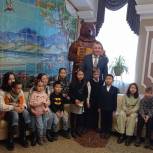 «Единая Россия» организовала поход в театр для детей военнослужащих и мобилизованных в Бурятии