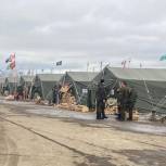 Партийцы Усть-Катава посетили палаточный лагерь для мобилизованных в Чебаркуле