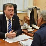 Председатель Законодательного Собрания Александр Ищенко провел очередной прием граждан