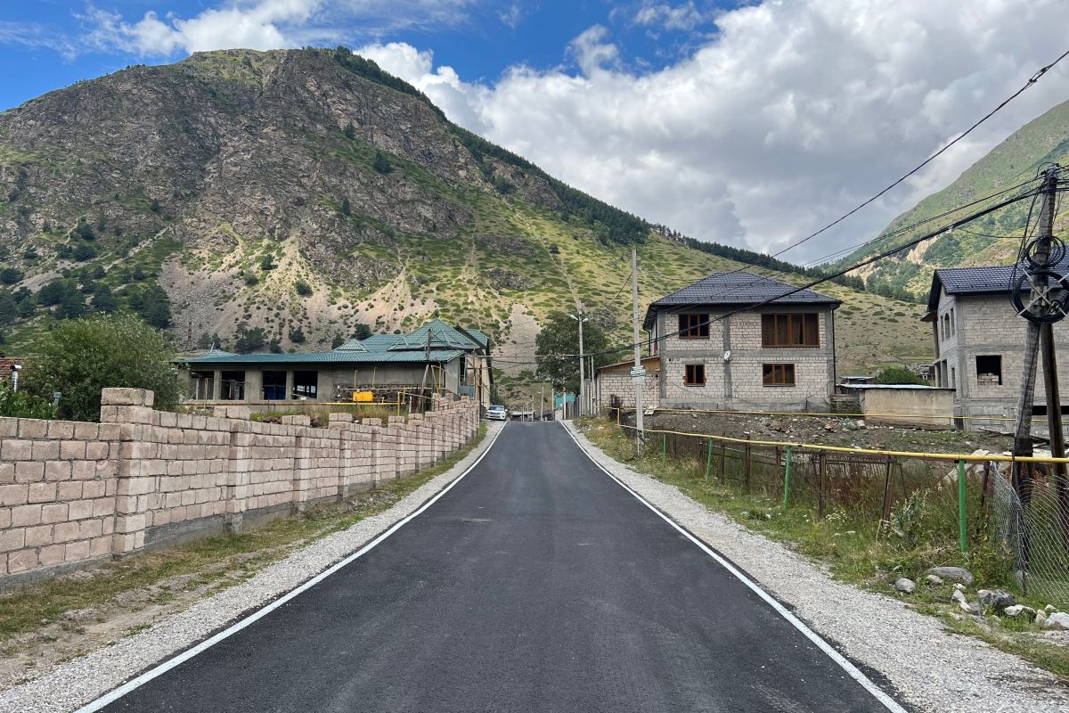 В Эльбрусском районе Кабардино-Балкарии подвели итоги выполненных работ по нацпроекту "Безопасные качественные дороги"