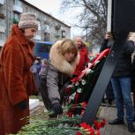 Кронштадтские единороссы приняли участие в Марше памяти по Малой Дороге жизни