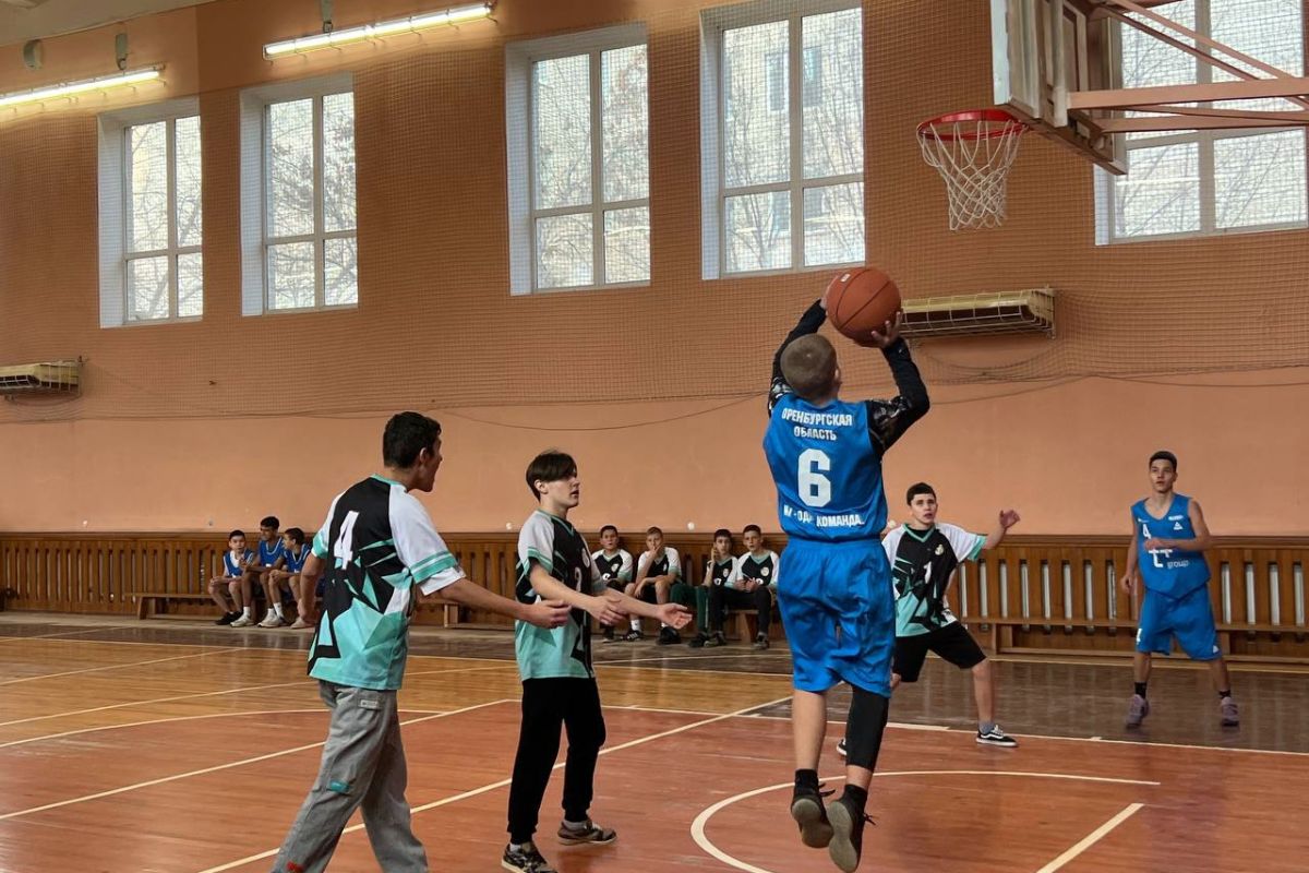 В Оренбурге при поддержке «Единой России» состоялся фестиваль детского дворового баскетбола 3×3