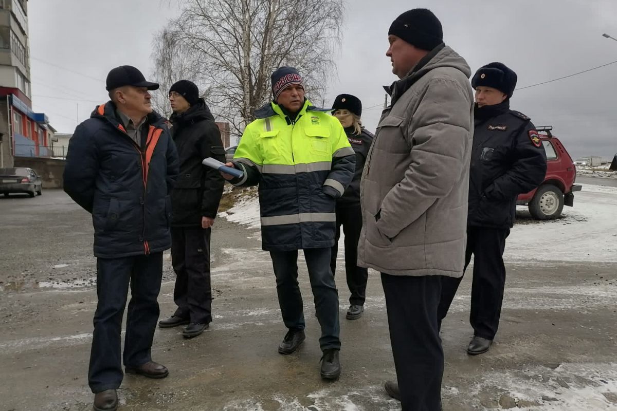 Виталий Крупин проверил объекты благоустройства в Качканаре