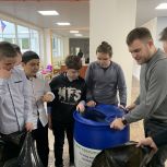 Партийцы и молодогвардейцы провели экологический урок в рамках Всемирного дня рециклинга