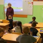 Школьники Ленинского района Саратова приняли участие в «Уроке доброты»