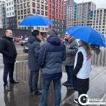Партийный десант проверил безопасность дорожного движения в ЖК «Погода»