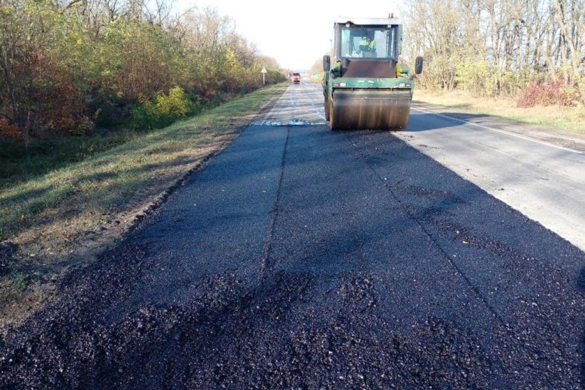 При содействии партпроекта «Безопасные дороги»  на участке автодороги «Целина – Вороново» устранили дефект