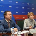 Решение вопросов – в диалоге с депутатом по округу