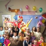 Сторонники «Единой России» организовали праздник для пациенток роддома и детей в Невском районе
