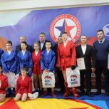В Туле «Единая Россия» открыла обновлённый спортзал для занятий самбо в школе