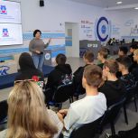 Творческая встреча с автором проекта «Провинциальные истории» прошла в Штабе общественной поддержки