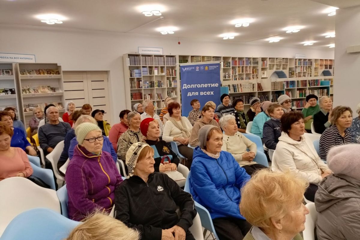 В Лунинском районе для людей старшего поколения провели масштабный праздник