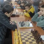В Дагестане «Единая Россия» организовала шахматно-шашечный турнир