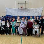 В Ленинске-Кузнецком единороссы провели эстафету для детей с ОВЗ