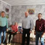 Активисты партии Партизанского района поздравили ветерана с днем рождения