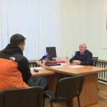 Сенатор от Псковской области Алексей Наумец провёл сегодня личный прием граждан в общественной приемной «Единой России»