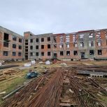 Единороссы проинспектировали ход строительства новой школы в посёлке Шамхал
