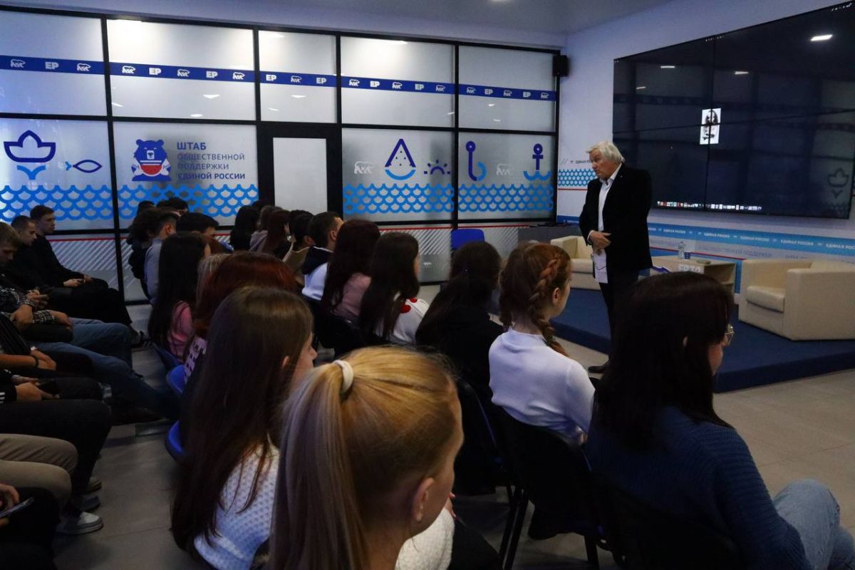 Мероприятие, посвященное Герою Советского Союза Родиону Малиновскому, прошло в Штабе общественной поддержки