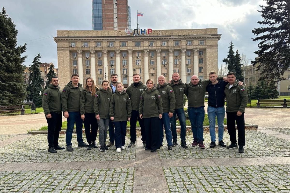 В Донецке состоялась рабочая встреча с участием членов Палаты молодых  законодателей при Совете Федерации и членов Молодежного парламента при  Национальном собрании Республики Беларусь