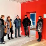 Партийный десант убедился, что Новгородская СОШ и Архаринская школа искусств вскоре вновь распахнут свои двери для учеников