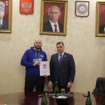 Адлан Динаев поздравил чеченских активистов «Молодой Гвардии Единой России»