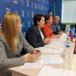 «Единая Россия» сформировала первую контрольную комиссию по реализации народной программы в новых регионах