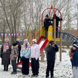 В Омске на Левобережье открылась новая детская площадка