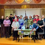 В Торбеевской школе увековечили память героических выпускников