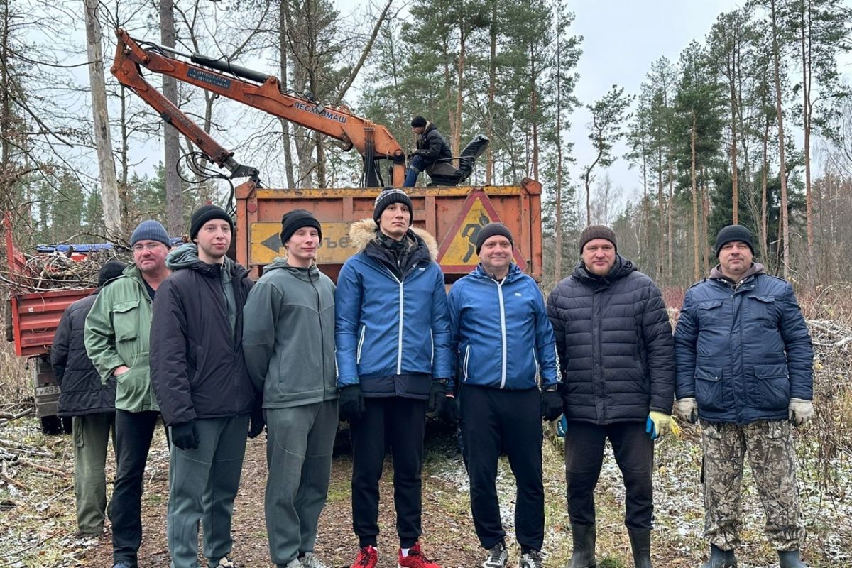 Осенний месячник по благоустройству продолжается в Великих Луках