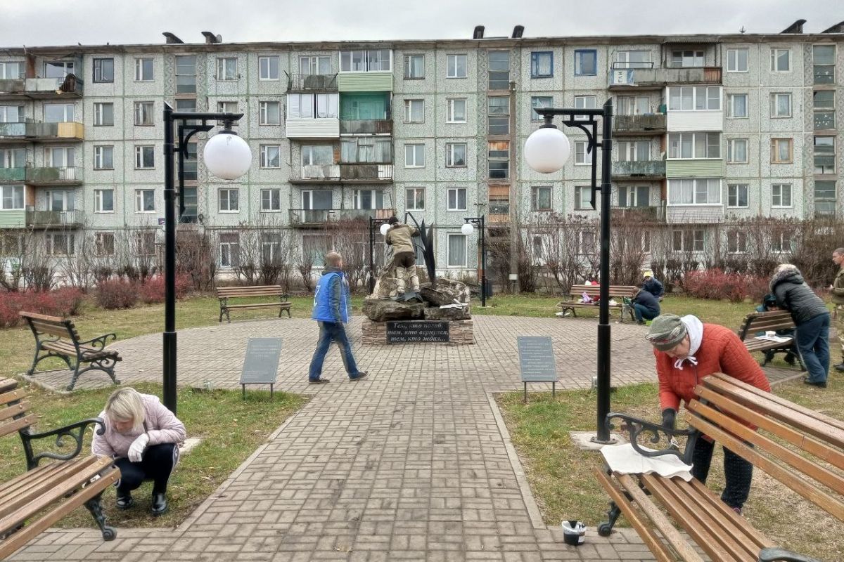 В Плавске навели порядок к Сквере памяти воинов-интернационалистов