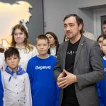 Выставка «Ямал-Донбассу в лицах» открылась в Пуровском районе