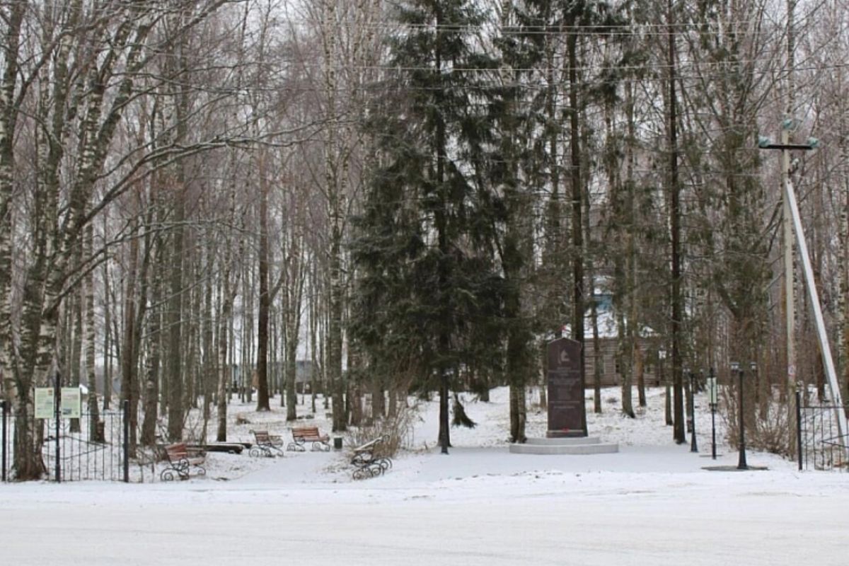 В Яренске продолжается модернизация Преображенского парка