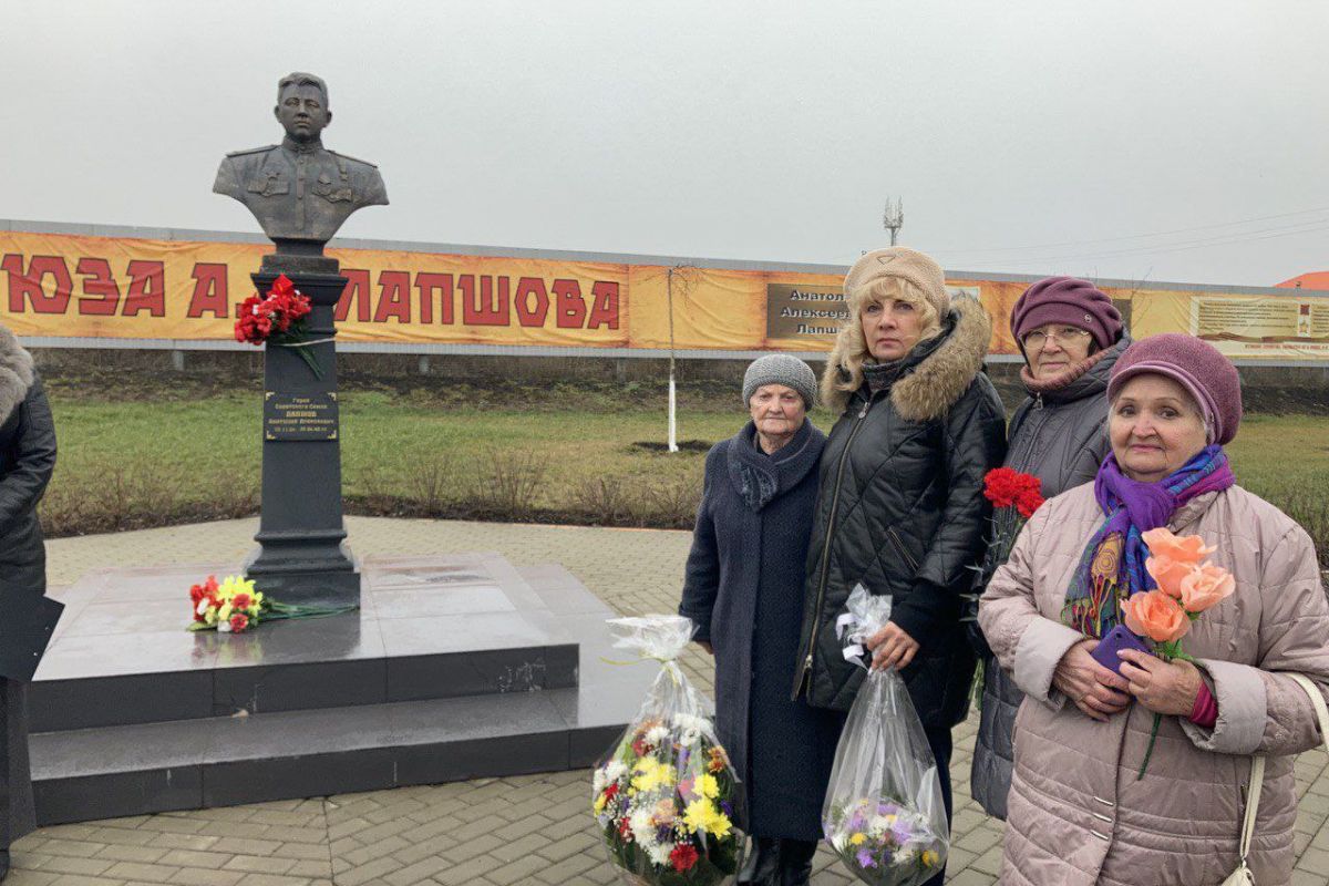 В Татищево почтили память Героя Советского Союза