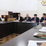 Депутат Госдумы Нурбаганд Нурбагандов провел встречу с секретарями первичных отделений «Единой России» в Табасаранском районе