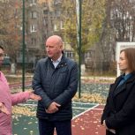 По народной программе «Единой России» возле липецкой школы построили две спортплощадки