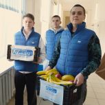 Кубанские единороссы доставили «Коробку храбрости» юным пациентам Тихорецкого района