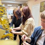 Для отправки в зону СВО готовят очередную партию маскировочных сетей