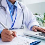 Самозанятые граждане смогут оформлять больничные с 2026 года