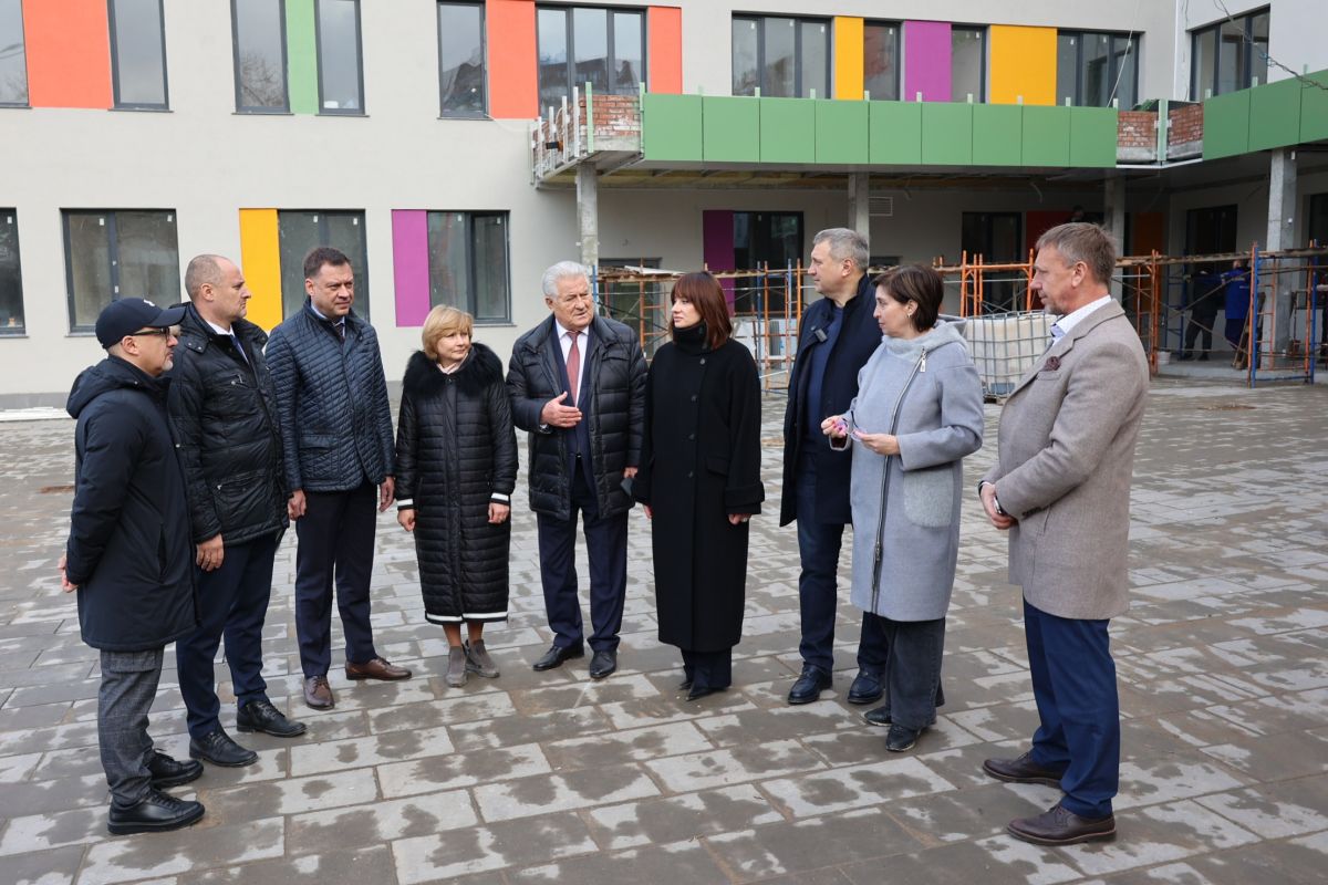 На финишной прямой: в Самаре завершается строительство детской поликлиники на 500 посещений в смену