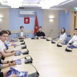 Алексей Кучмин организовал экскурсию в Московскую городскую Думу для членов Молодежных палат Южного округа столицы