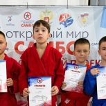 В Нефтеюганске при поддержке «Единой России» прошли региональные соревнования по самбо