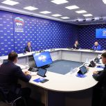 Выборная стратегия, работа над народной программой, партийные задачи: Владимир Якушев встретился с финалистами «Лидеров России. Политика»