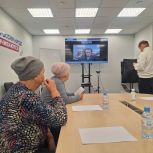 Евгений Федоров провел прием мурманчан по вопросам ЖКХ